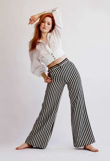 Redhead Ellie Bamber sexy for Elle UK, December 2018 Redhead Ellie Bamber sexy for Elle UK, December 2018