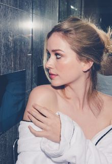 Elizabeth Lail - Jake Rosenberg photoshoot for Coveteur/Ferragamo, February 2019 Elizabeth Lail - Jake Rosenberg photoshoot for Coveteur/Ferragamo, February 2019