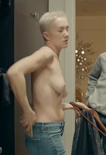 Russian actress Darya Moroz nude tits in Soderzhanki s01e01 (2019) Russian actress Darya Moroz nude tits in Soderzhanki s01e01 (2019)