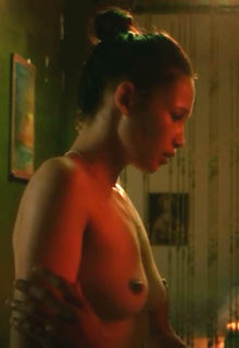 Actress Monique Rockman nude tits in Nommer 37 (2018) Actress Monique Rockman nude tits in Nommer 37 (2018)