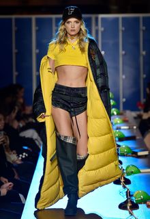 Lily Donaldson runway at Fenty Puma fashion show in Paris - March 06, 2017 Lily Donaldson runway at Fenty Puma fashion show in Paris - March 06, 2017
