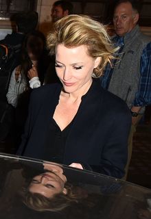 Gillian Anderson leaving the National Theatre in London - April 19, 2019 Gillian Anderson leaving the National Theatre in London - April 19, 2019