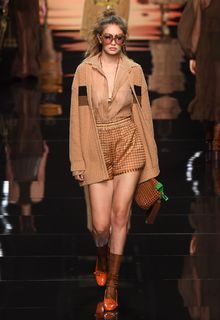Gigi Hadid runway at Fendi fashion show in Milan - September 19, 2019 Gigi Hadid runway at Fendi fashion show in Milan - September 19, 2019