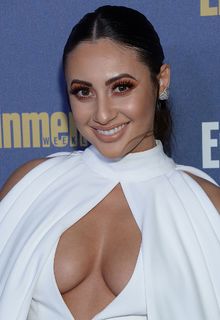 Francia Raisa sexy cleavage at Entertainment Weekly Celebrates Screen Actors Guild Award Nominees in Los Angeles - january 18, 2020 Francia Raisa sexy cleavage at Entertainment Weekly Celebrates Screen Actors Guild Award Nominees in Los Angeles - january 18, 2020