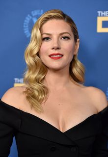 Katheryn Winnick sexy cleavage at 72nd Annual Directors Guild of America Award in LA - January 25, 2020 Katheryn Winnick sexy cleavage at 72nd Annual Directors Guild of America Award in LA - January 25, 2020