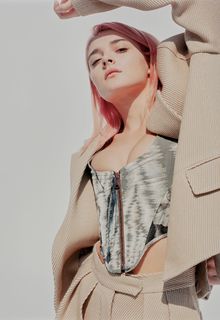 Charlotte Lawrence for Jalouse Magazine by Mia Dabrowshi - December 2019 Charlotte Lawrence for Jalouse Magazine by Mia Dabrowshi - December 2019
