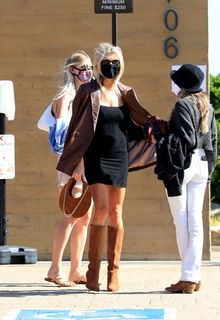 Charlotte McKinney out on her birthday in Malibu - August 06, 2020 Charlotte McKinney out on her birthday in Malibu - August 06, 2020