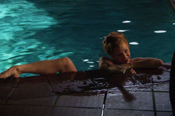 Kelli Garner sexy and nude movie captures.