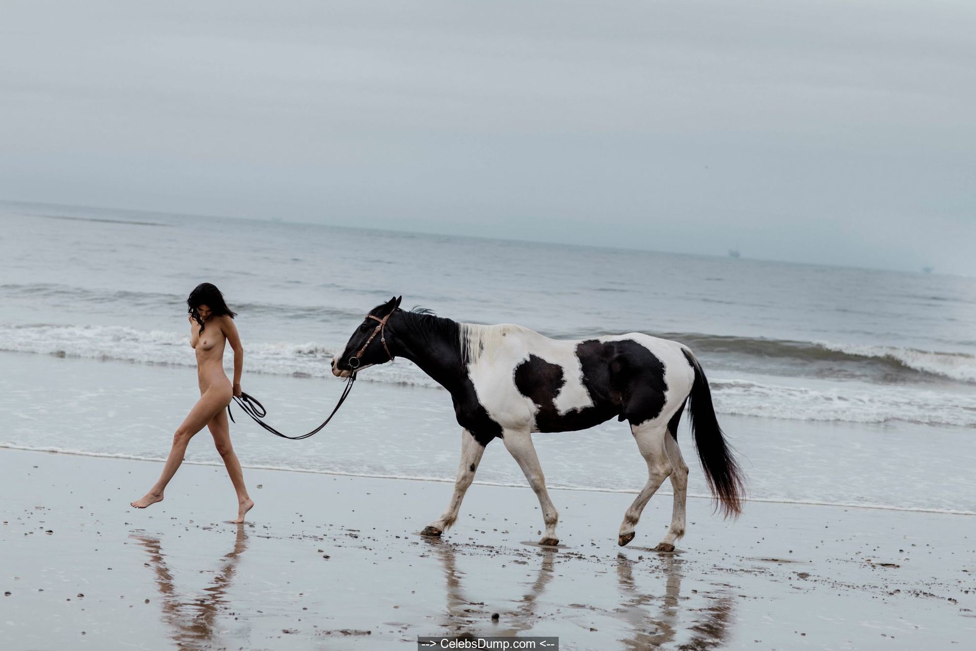 Photo nude beach kendall jenner Kendall Jenner