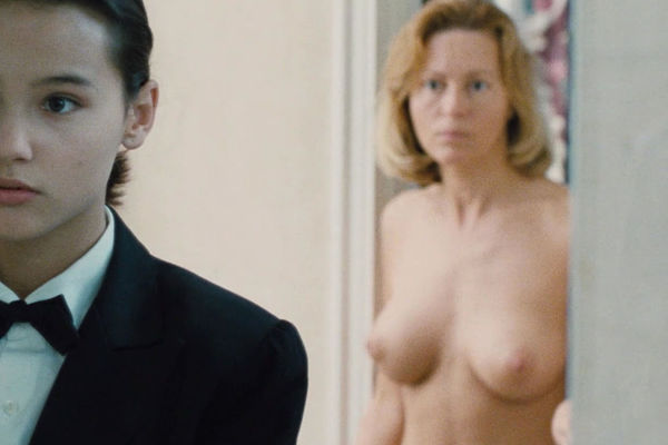 Catherine Guittoneau nude in sex movie scenes from La fille seule AKA A Sin...