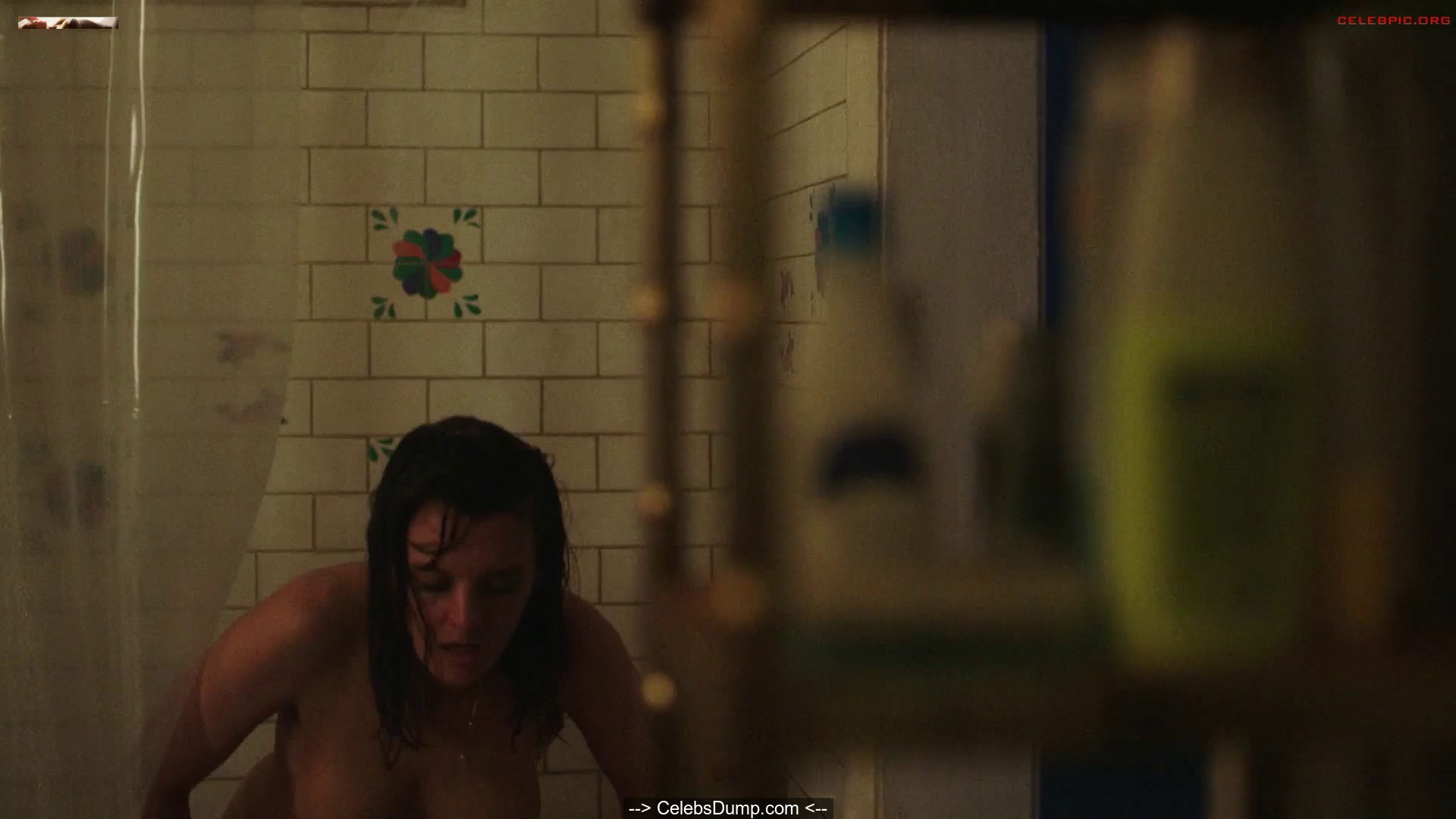 celebsdump.com Frankie Shaw naked in a bathtub scenes from Smilf S02 E05 (2...