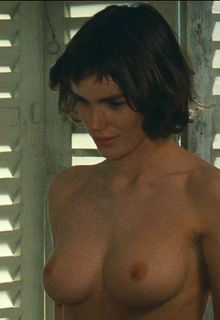 Claire Nebout nude tits in Le lieu du crime (1986) Claire Nebout nude tits in Le lieu du crime (1986)