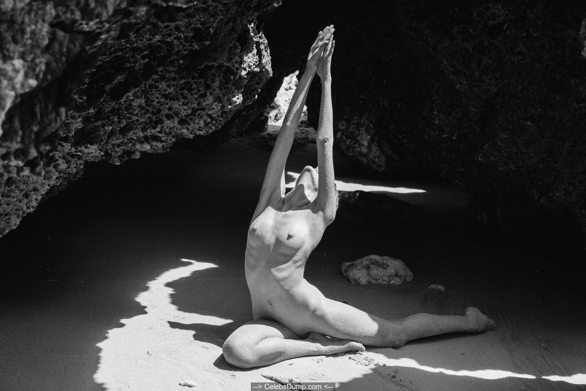 Blonde Yana Wex nude on a beach black-&-white photoshoot by Jörg Billwi...