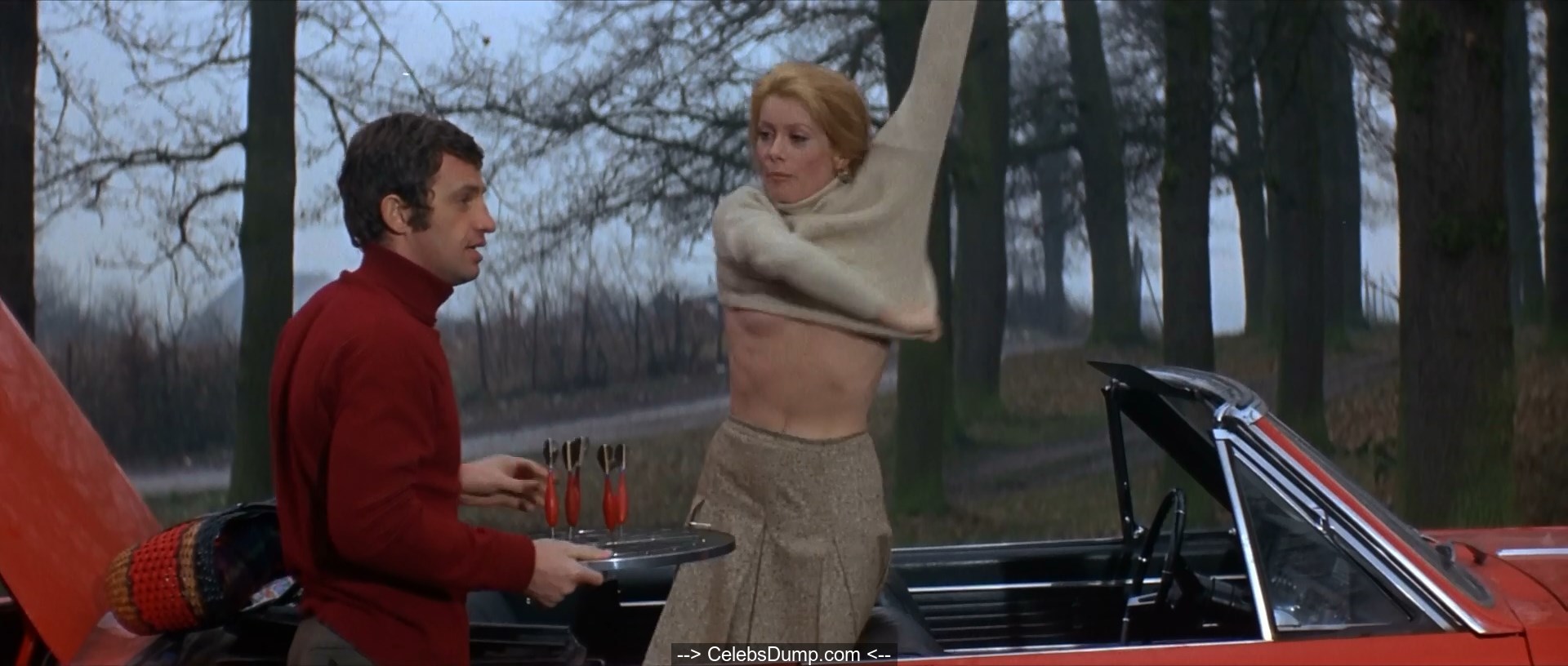 Catherine Deneuve topless at Mississippi Mermaid (1969) .