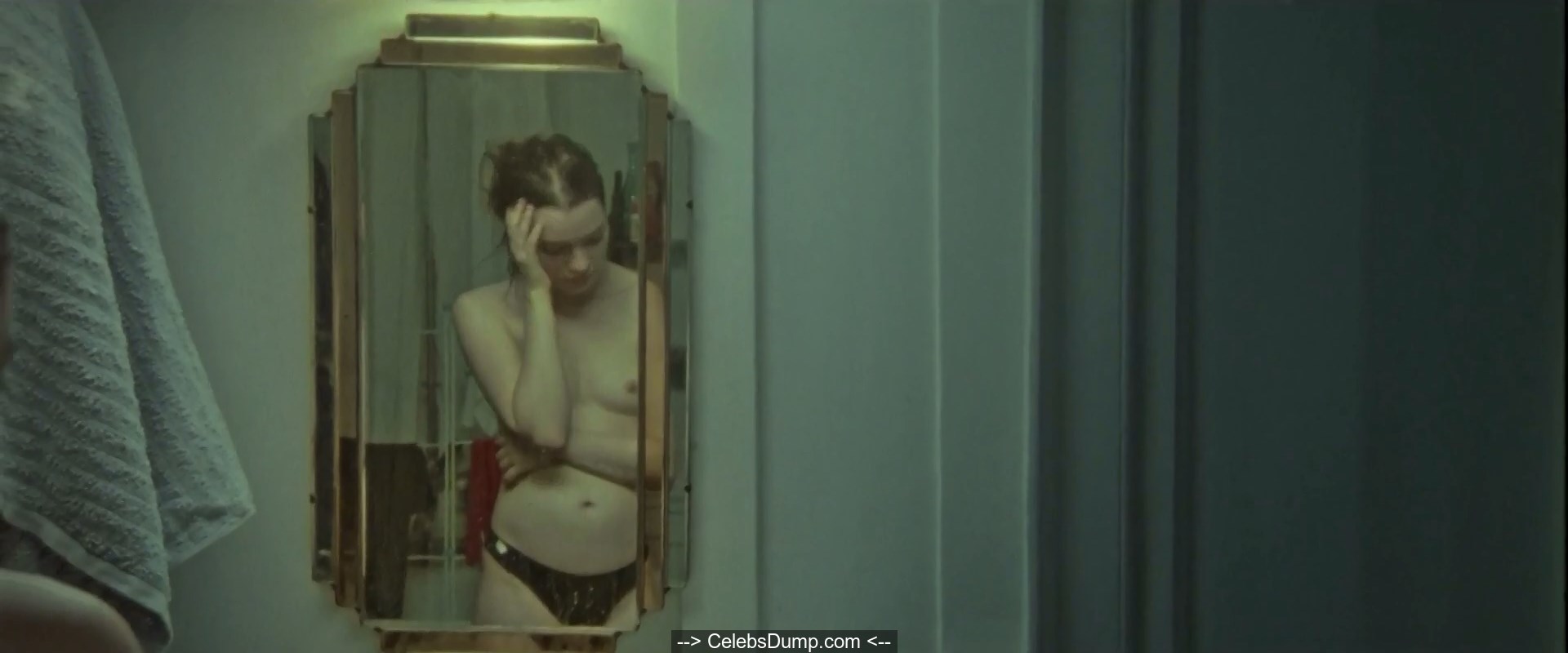 Esme Creed-Miles topless at Jamie (2020) .