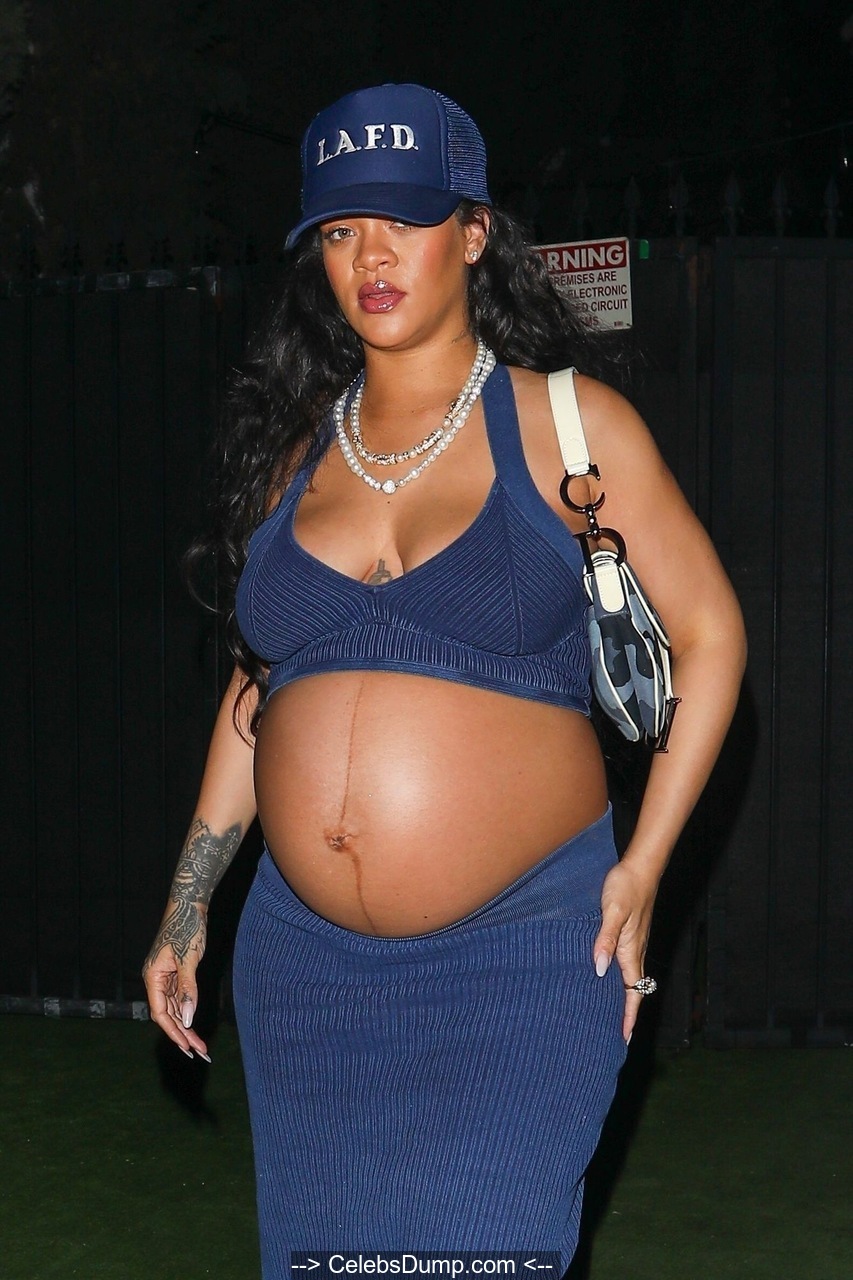 Pregnant Rihanna spotted after leaving from dinner at Nobu, Malibu - April ...