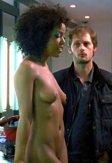 Naamah Saint-Hilaire fully nude at Braquo s01e07 (2009)