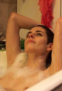 Erika Bulataya, Elizaveta Shakira, Sofya Gershevich and others naked at Razocharovannye s1e1-3 (2025)