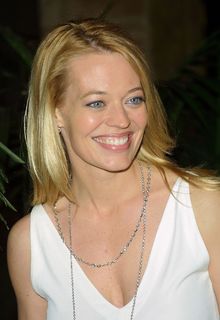 Jeri Ryan - Fulfillment Fund Stars Benefit Gala in Hollywood - November 08, 2001