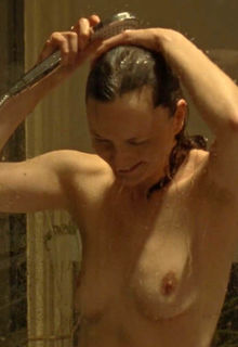 Rebeka Polakova fully nude at Nikdo me nema rad (2024)