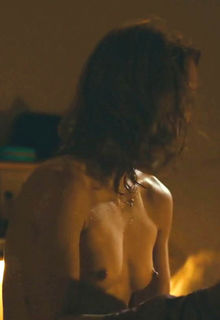 Magdalena Laubisch naked at Die Nichte des Polizisten (2025)