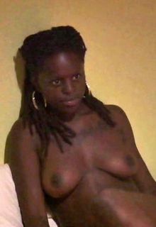 Binta Rosadore nude at O Riso e a Faca AKA Le rire et le couteau (2025)