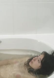 Heloise Menat nude in the battub at Marie (2023)