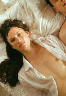 Lina Hoppe topless at Sonntag (2014)