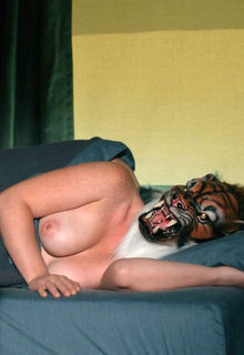 Anna Chlumsky topless at Evil s04e11 (2024)