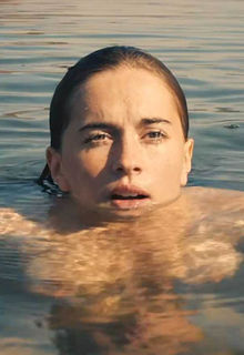 Lara Feith and Paula Huttisch naked at Luft (2017)