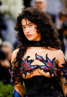 Odessa A'zion underboobs at 2026 Met Gala Celebrating Costume Art at the Metropolitan Museum of Art in New York City - May 04, 2026