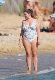 Kelly Brook is soaking up the sun in Saint-Tropez with her husband Jeremy Parisi - May 28, 2026
