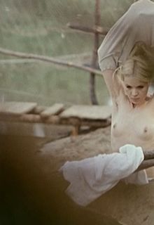 Heidemarie Wenzel topless at Zeit der Storche (1971)